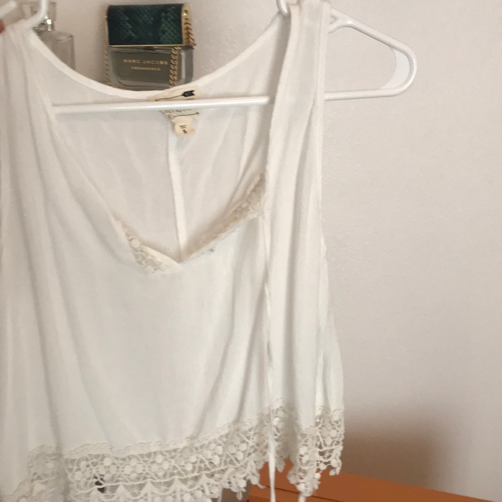 La hearts white tank